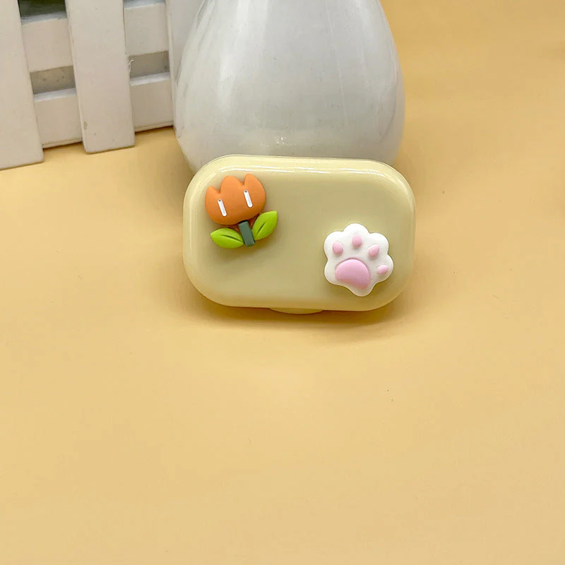 DIY Colored Contact Lens Case - Roseibase